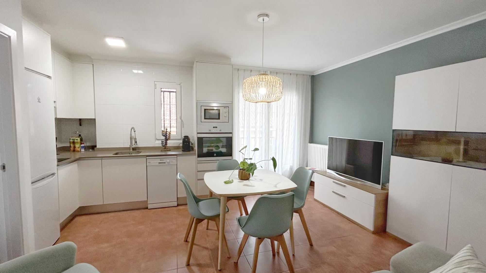 Comillas Bº Casasola - Residencial Lagos Azules - Netflix, Prime, Wifi & Free Indoor Parking Luaran gambar