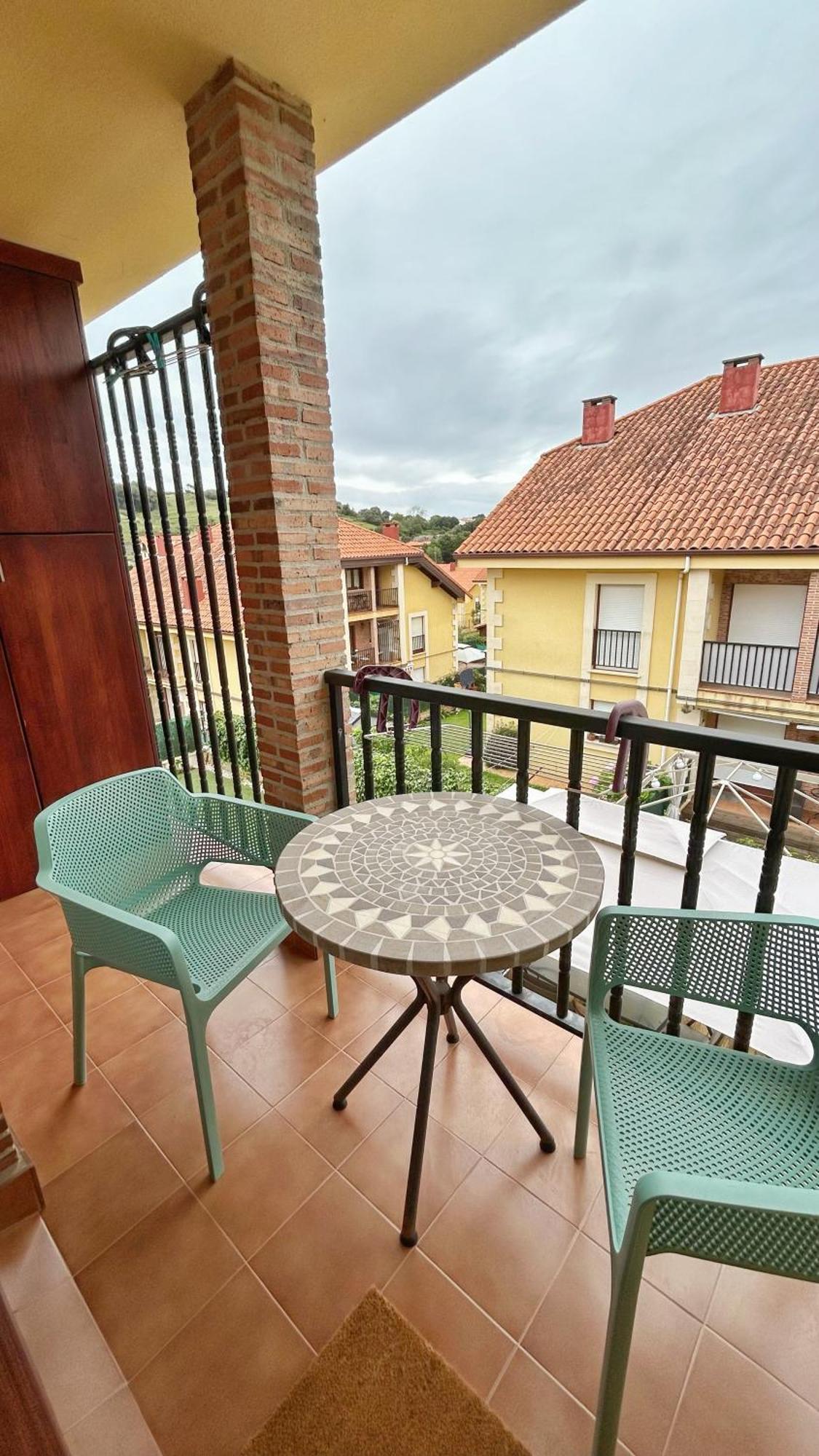 Comillas Bº Casasola - Residencial Lagos Azules - Netflix, Prime, Wifi & Free Indoor Parking Luaran gambar